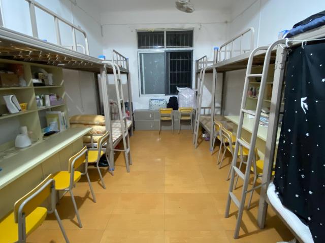 江西青年职业学院寝室图片
